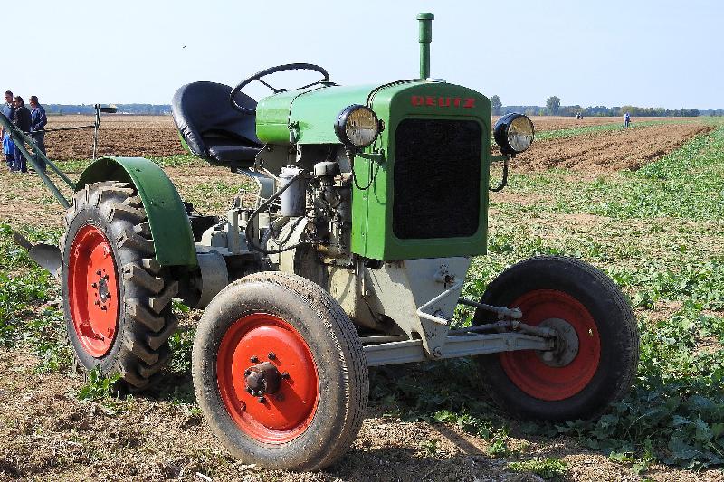 Fichier:Image Privil gier les tracteurs outils peu consommateurs en carburants.jpg