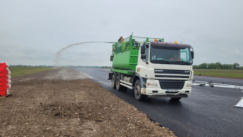 Fichier:Hydroseeding.jpg